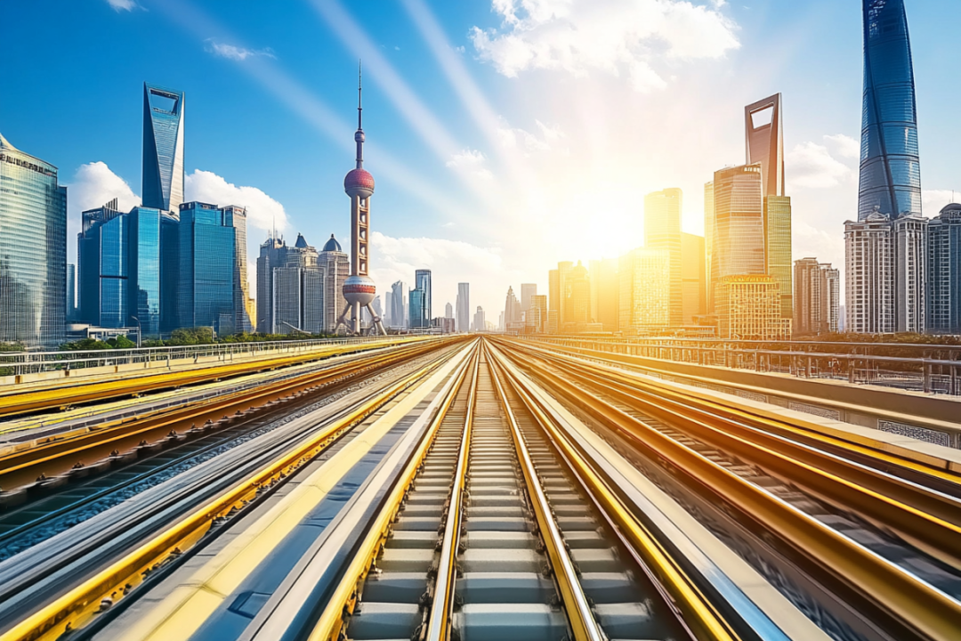 智慧城市現(xiàn)代寫實(shí)風(fēng)格上海城市景觀鐵路軌道高樓大廈商業(yè)照片（商業(yè)使用）.png